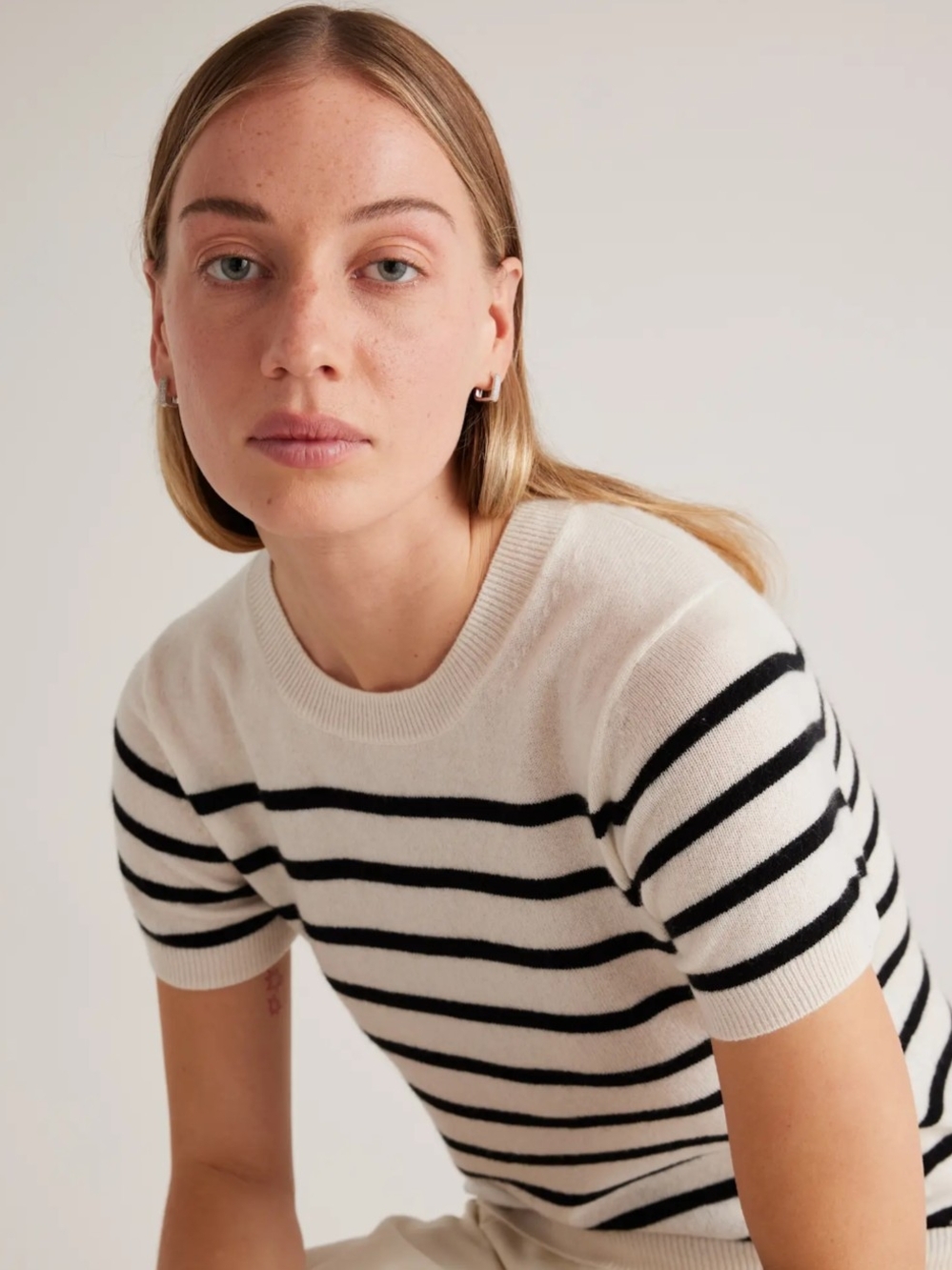 Quince Woman's XL 100% Mongolian Cashmere  Ivory/Navy Striped Short Sleeve Tee